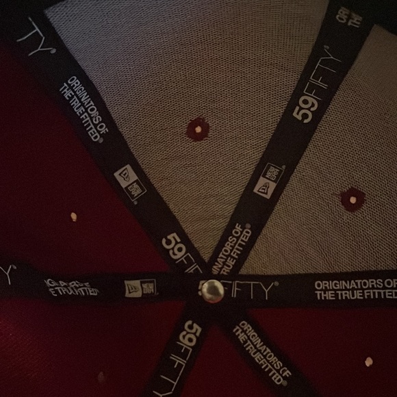 Chocolate brand fitted hat never worn 7 3/8 Maroon color way - Picture 4 of 5